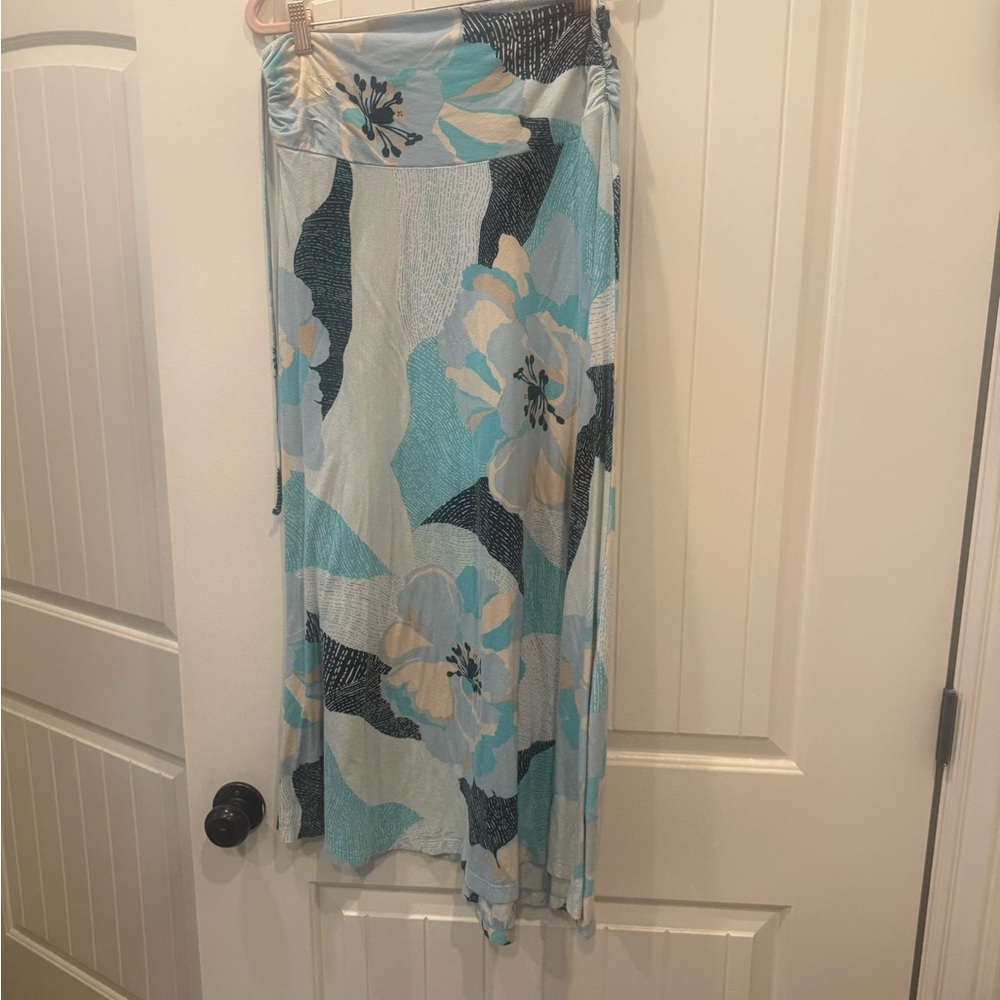 Patagonia Blue and Cream Floral Maxi Skirt